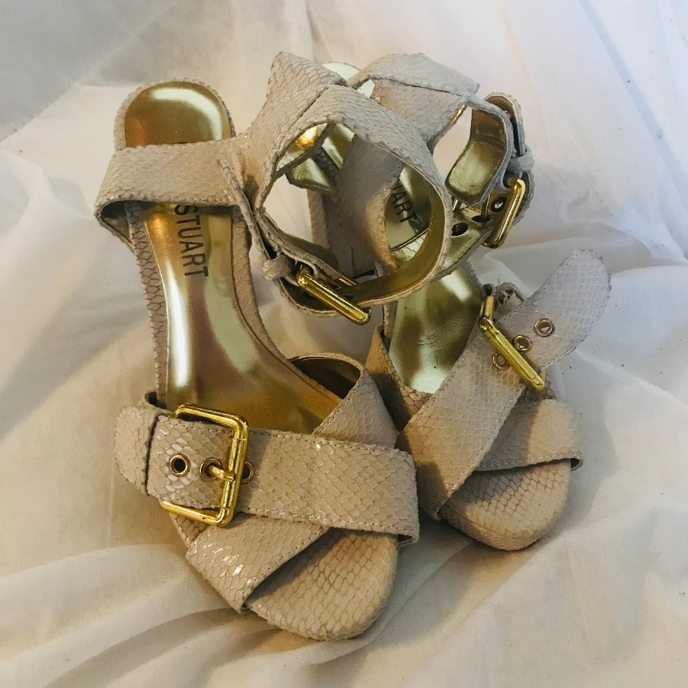 Barely Worn! Collin Stuart Nude Heels Sz 6